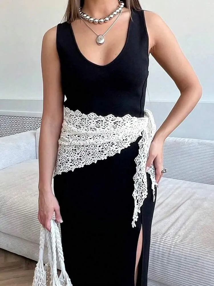 White Lace-Detail Bandana